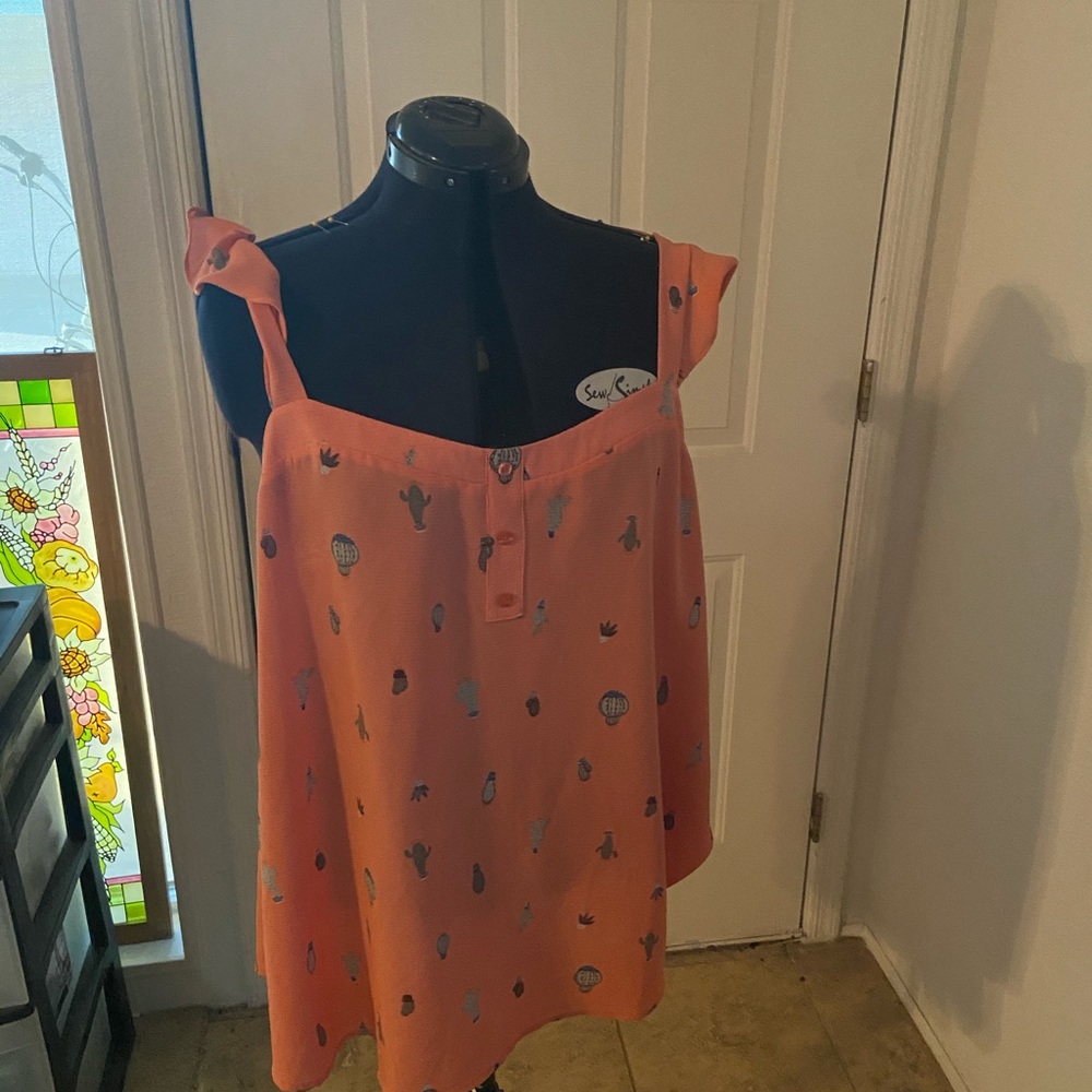 Pink cactus top